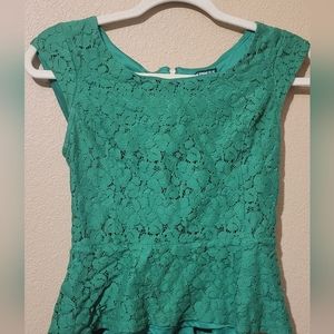 Women's xs emerald green embroidered blouse